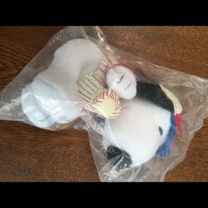 Snoopy baseball ⚾️ MetLife promo. Still Sealed in place. With glove &baseball.